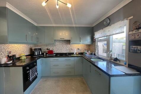 2 bedroom park home for sale