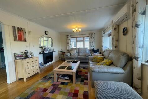 2 bedroom park home for sale