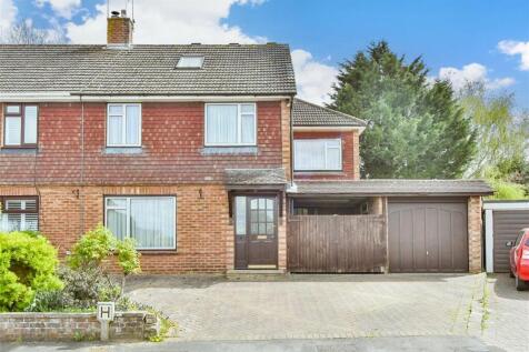 4 bedroom semi-detached house for sale