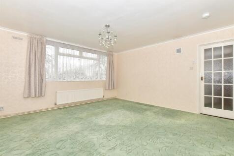 Gatland Lane, Maidstone, Kent 2 bed ground floor flat for sale