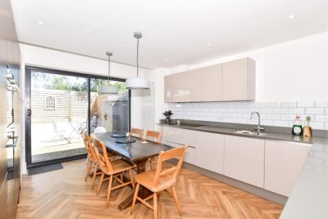 2 bedroom chalet for sale