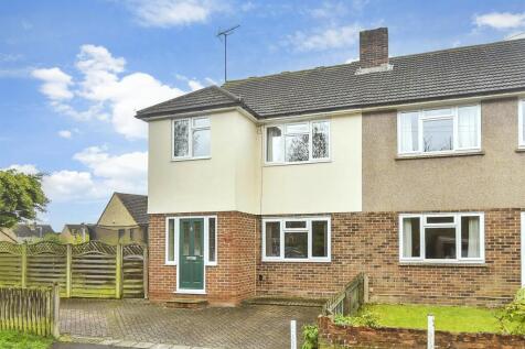 4 bedroom semi-detached house for sale