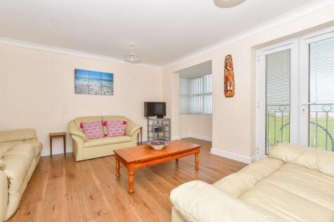 3 bedroom town house for sale