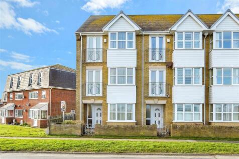 3 bedroom town house for sale