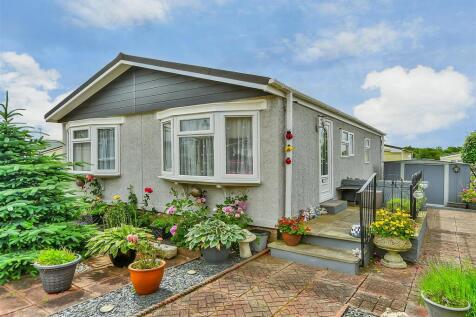 2 bedroom park home for sale
