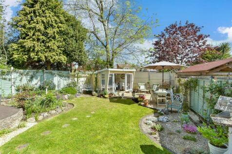 4 bedroom chalet for sale