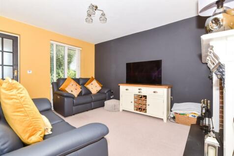 2 bedroom detached house for sale