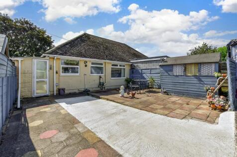 2 bedroom semi-detached bungalow for sale