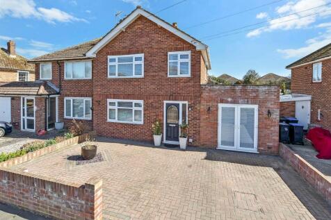 Helvellyn Avenue, Ramsgate, Kent 3 bed semi