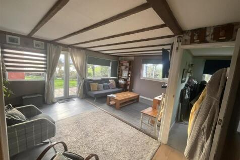 2 bedroom park home for sale