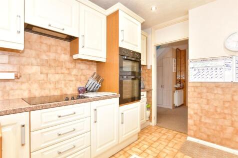 3 bedroom chalet for sale