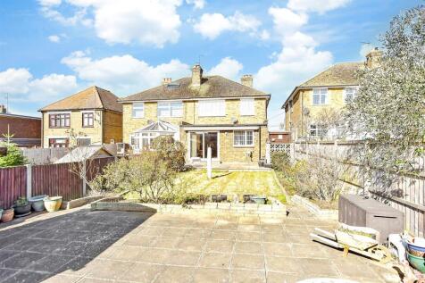 4 bedroom semi-detached house for sale