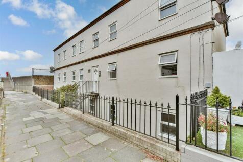 1 bedroom ground floor flat for sale