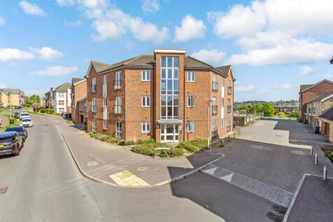 2 bedroom ground floor flat for sale