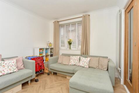 2 bedroom semi-detached bungalow for sale