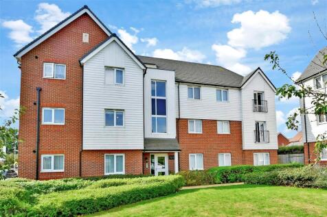 2 bedroom ground floor flat for sale