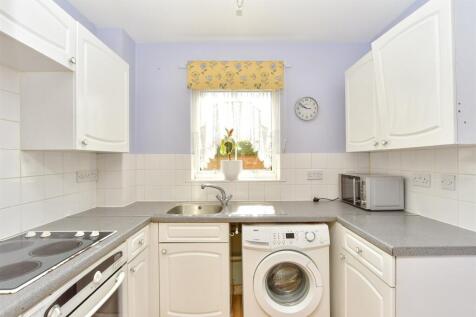 West Lane, Sittingbourne, Kent 1 bed ground floor flat for sale