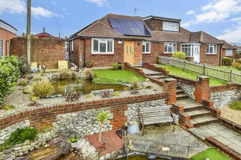 3 bedroom semi-detached bungalow for sale