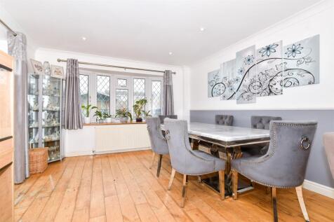 3 bedroom semi-detached bungalow for sale