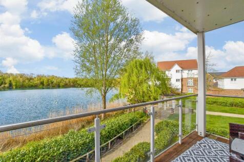 Walters Close, Snodland, Kent 2 bed apartment for sale