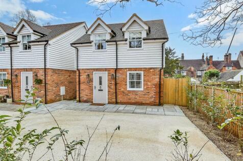 Rectory Lane, Cranbrook, Kent 3 bed detached house for sale