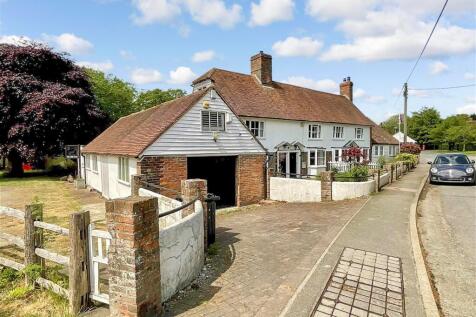 5 bedroom semi-detached house for sale