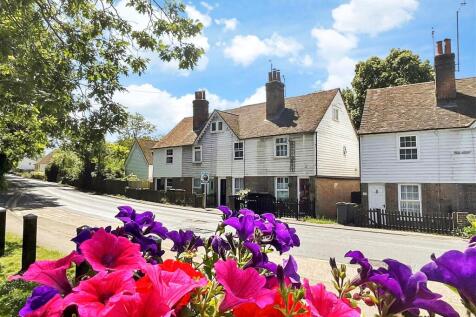 Silver Hill, Tenterden, Kent 2 bed terraced house for sale