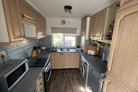 2 bedroom park home for sale