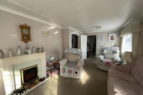 Shipbourne Road, Tonbridge, Kent 2 bed park home for sale