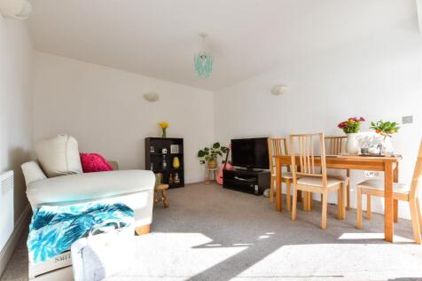 St. John's Road, Tunbridge Wells, Kent 1 bed flat for sale