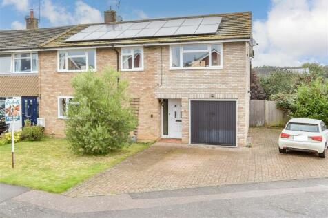 4 bedroom semi-detached house for sale