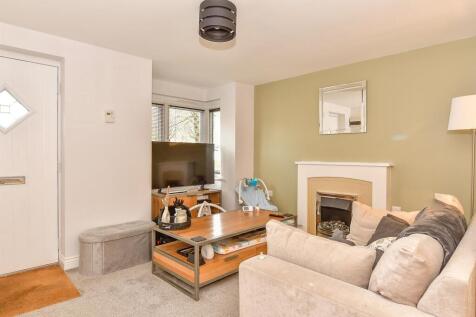 1 bedroom ground floor flat for sale