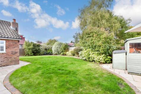 5 bedroom chalet for sale
