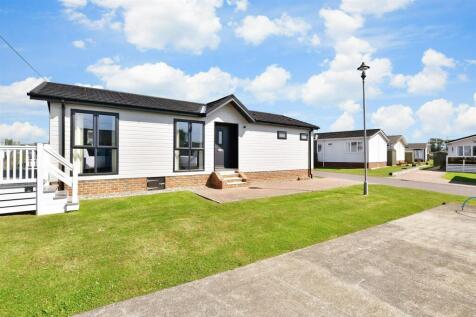 2 bedroom park home for sale