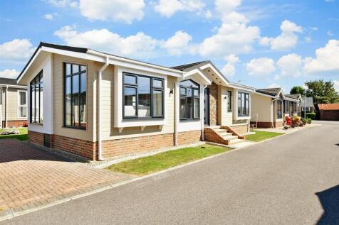 2 bedroom park home for sale