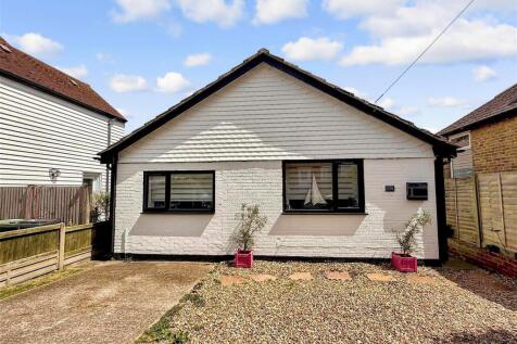 Gosselin Street, Whitstable, Kent 3 bed detached bungalow for sale