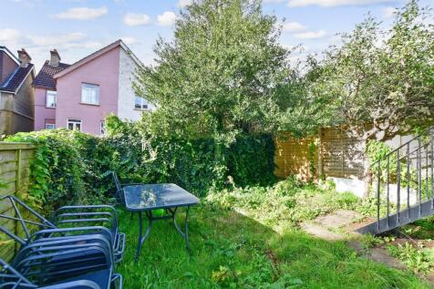 5 bedroom end of terrace house for sale