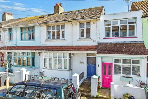 4 bedroom maisonette for sale