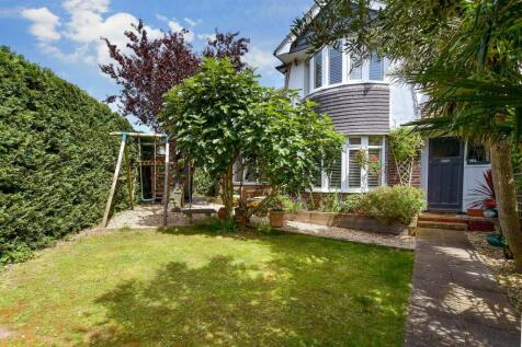 4 bedroom semi-detached house for sale