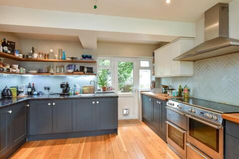 Carden Crescent, Brighton, East Sussex 3 bed semi