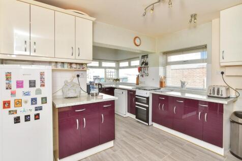4 bedroom semi-detached bungalow for sale