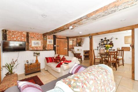2 bedroom cottage for sale