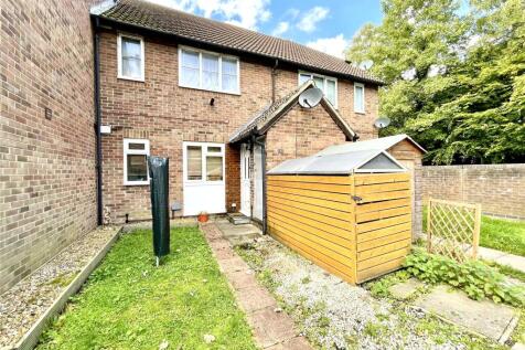 1 bedroom maisonette for sale