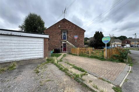 2 bedroom maisonette for sale