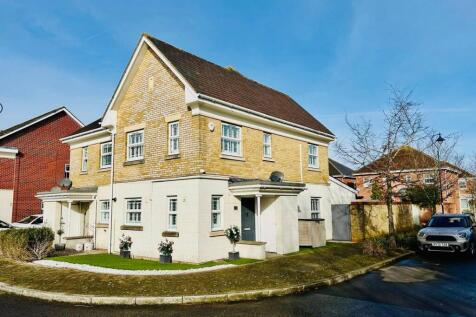 Swordsmans Road, Deepcut, Camberley... 3 bed semi