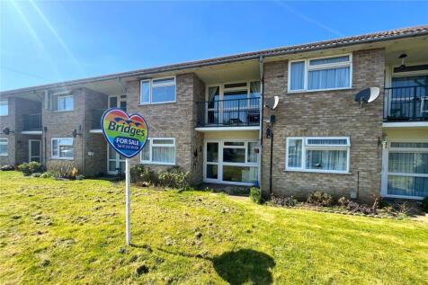 1 bedroom maisonette for sale