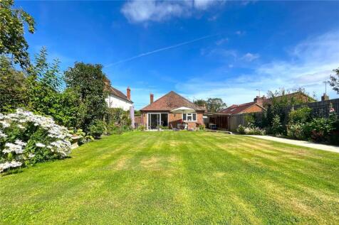 4 bedroom bungalow for sale