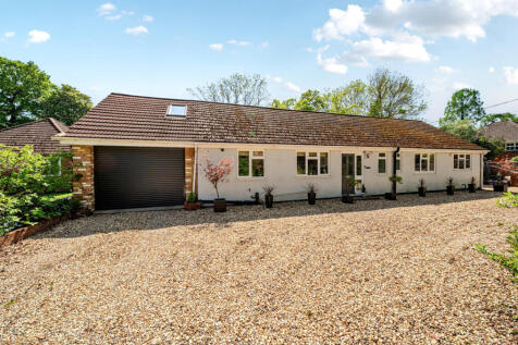 6 bedroom detached house for sale