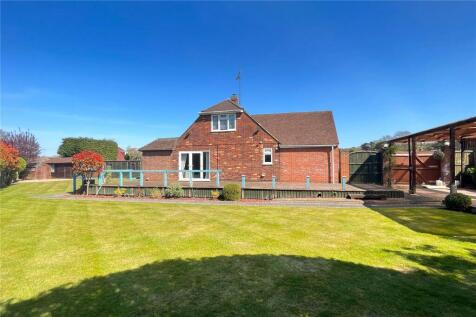 4 bedroom bungalow for sale