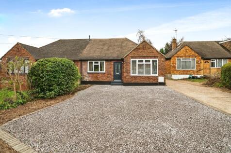 3 bedroom detached bungalow for sale